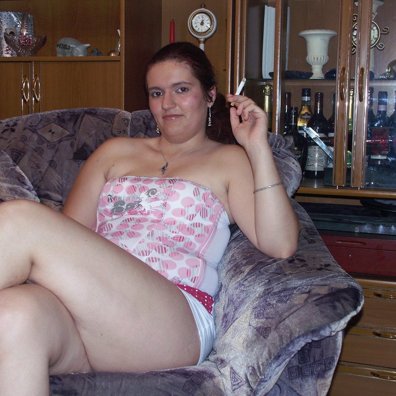 Chat coquin salopes Marlyn Les ponts de ce